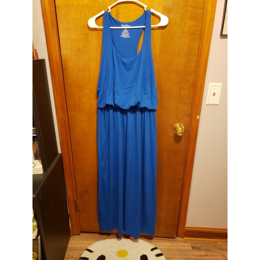 Blue maxi